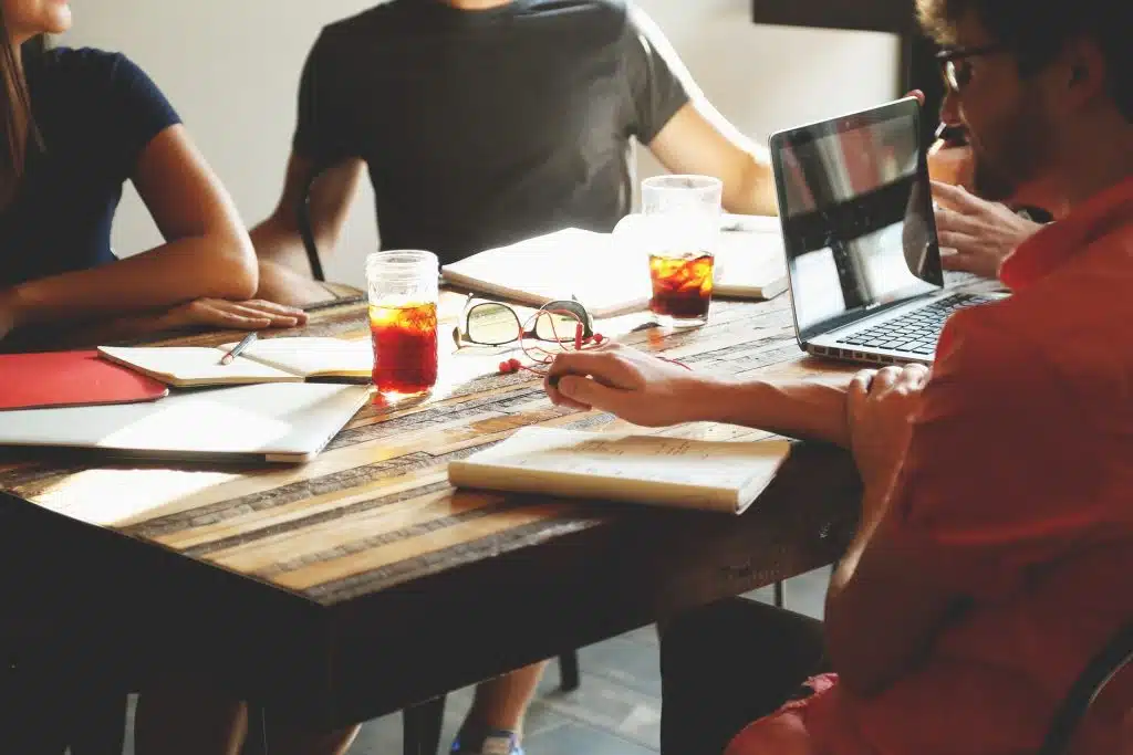 Comment faire une fiche identité entreprise ?